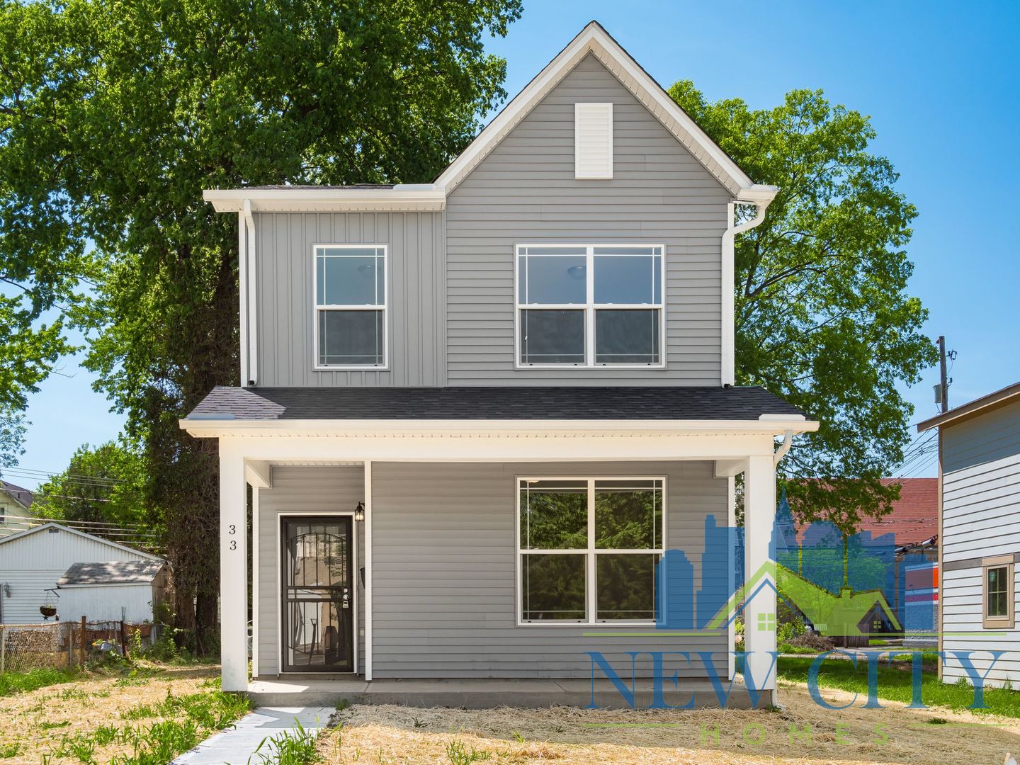 Columbus House: 33 Whitethorne Ave.