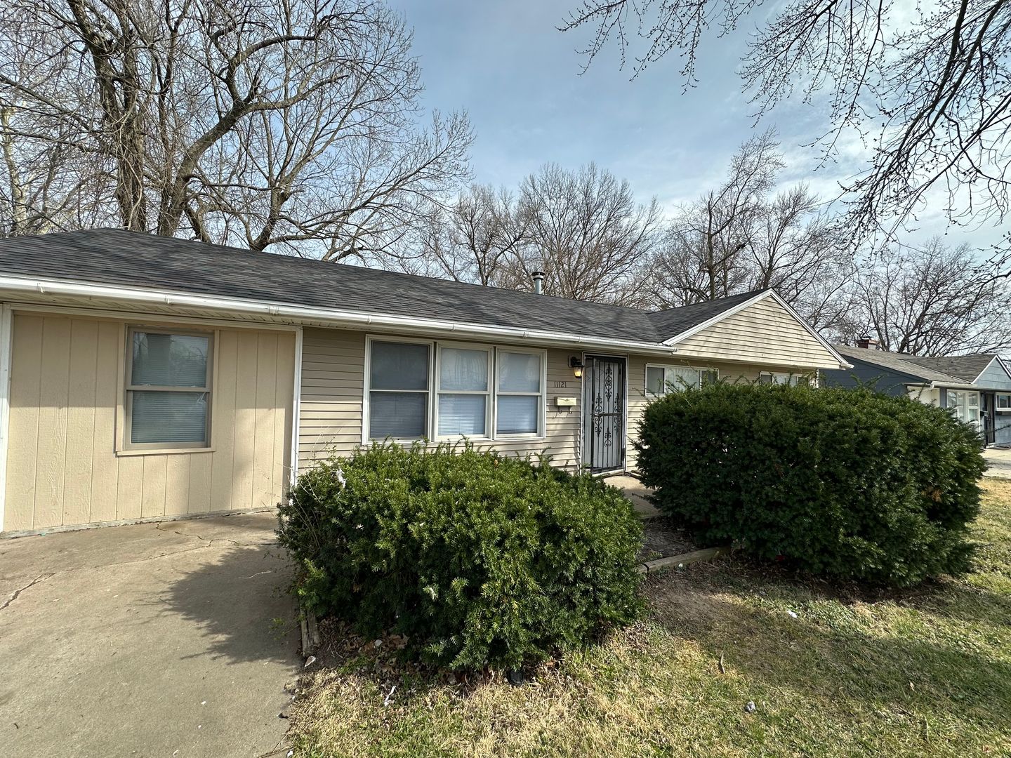 Kansas City House: 11121 Blue Ridge Blvd
