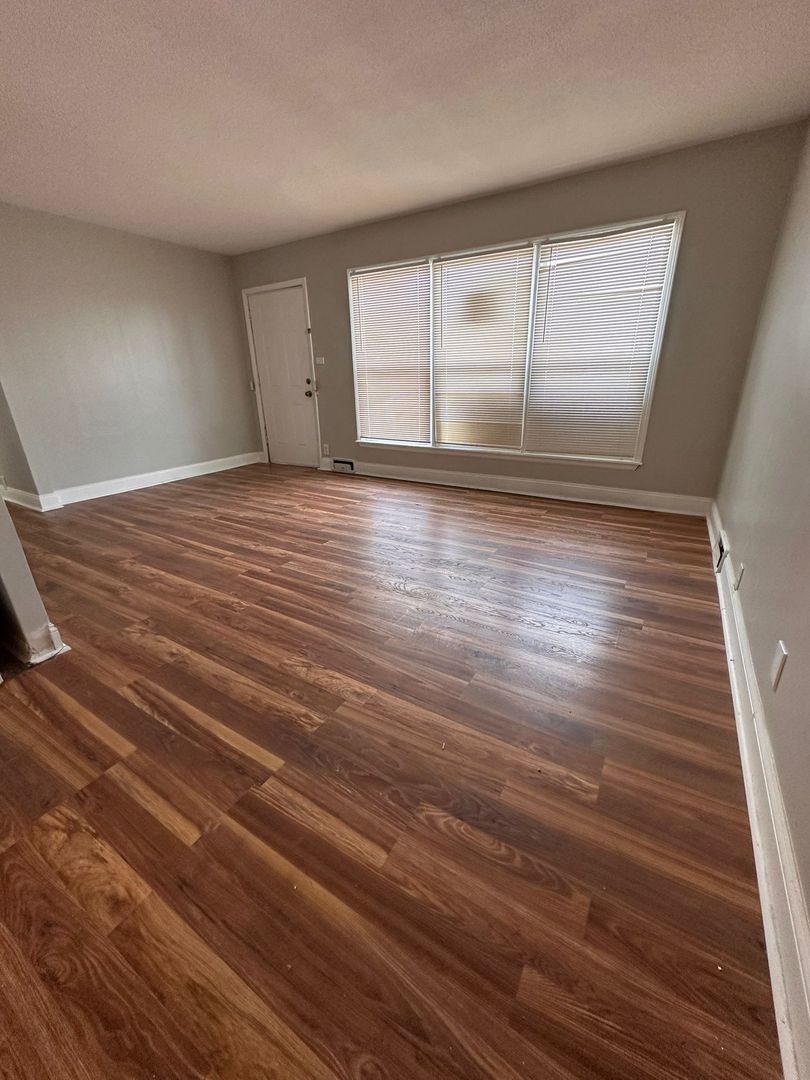 Kansas City House: 6904 Longview Rd