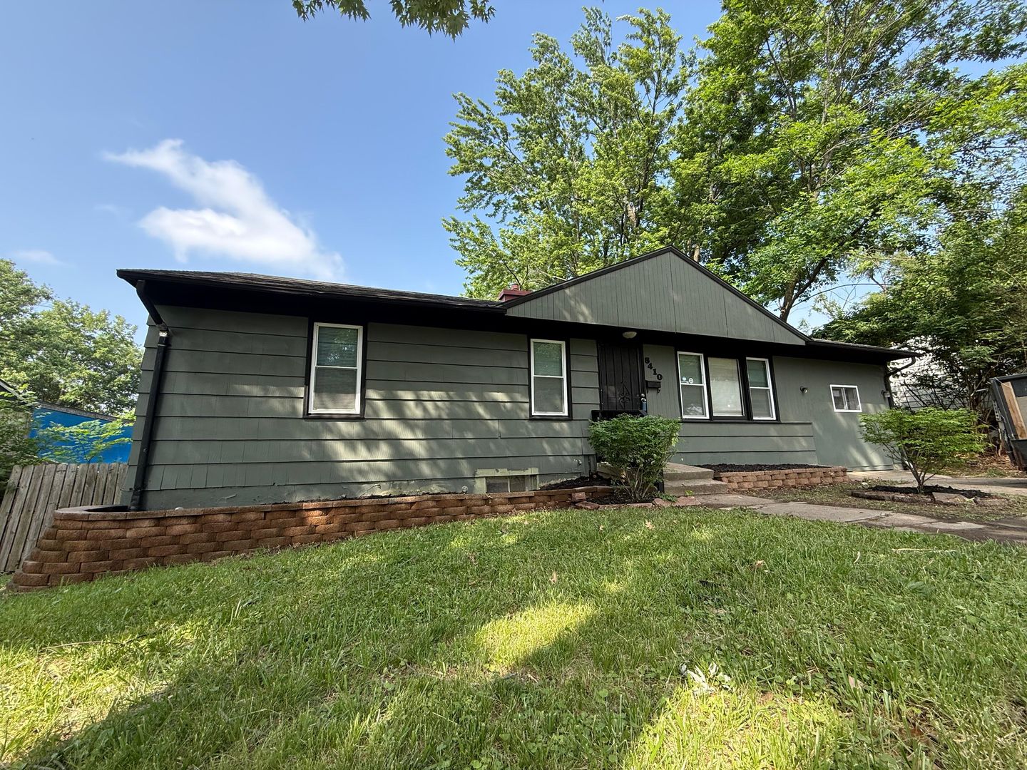 Kansas City House: 8410 Ruskin Way