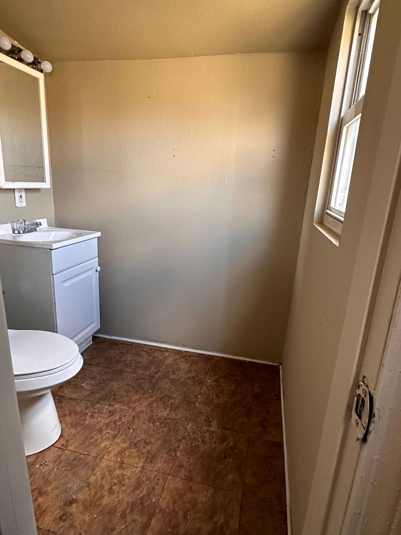 Kansas City House: 3902 Wabash Ave