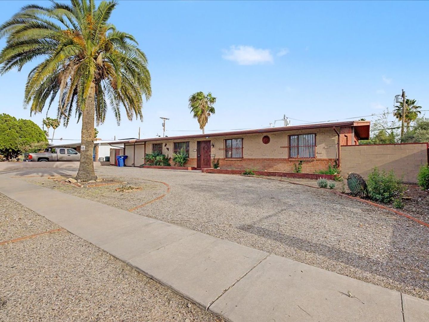 Tucson House: 6222 E Eli St