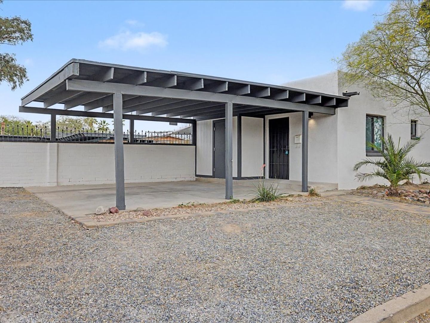 Tucson House: 1604 N Forgeus Ave