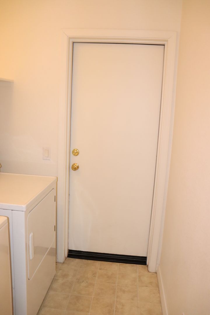 Tucson House: 9565 E Evita Ln