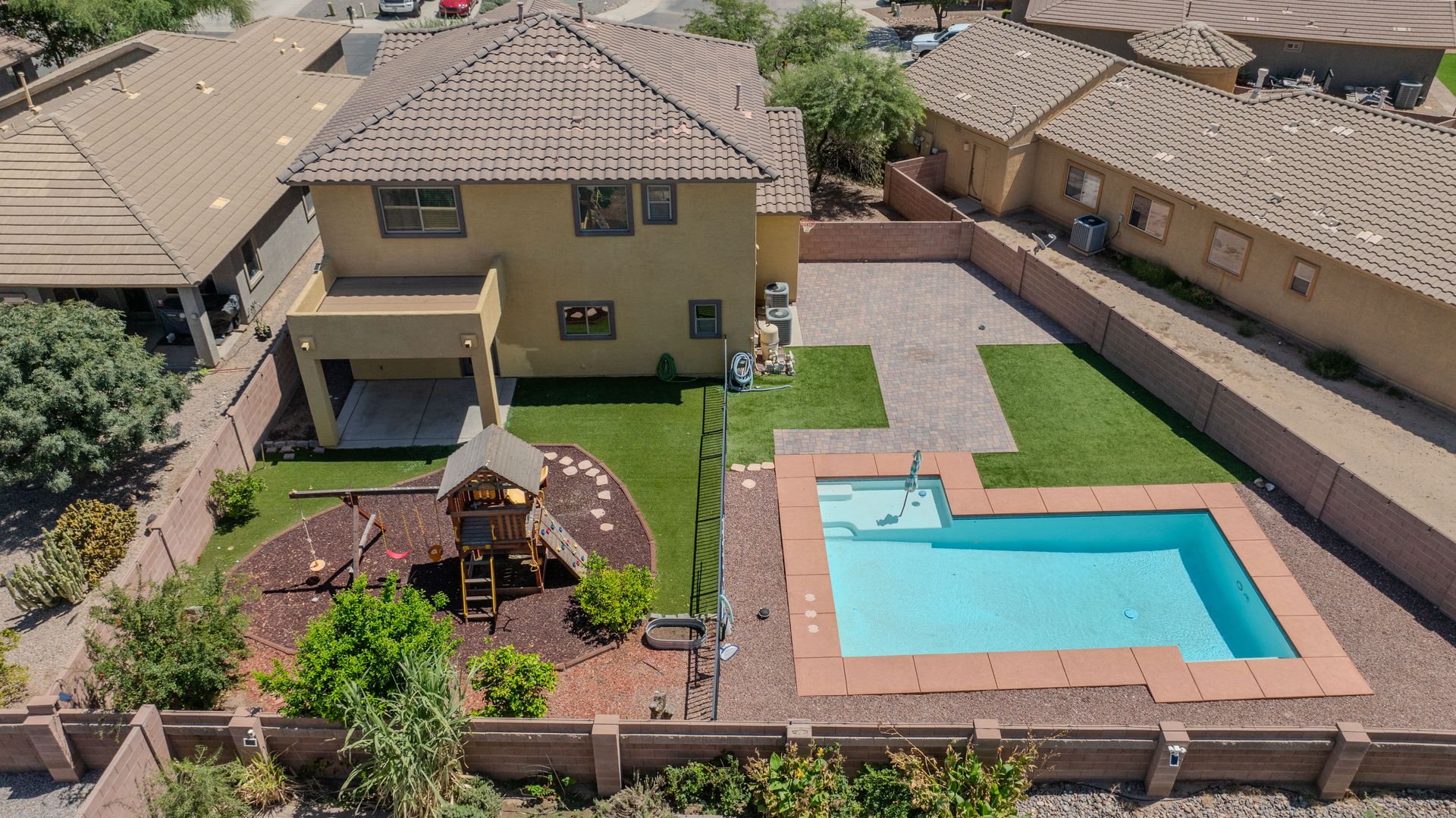 Marana House: 12821 N Fox Hollow Dr.