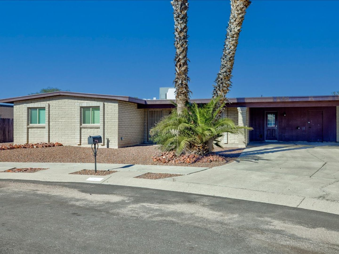 Tucson House: 7763 E 33rd St