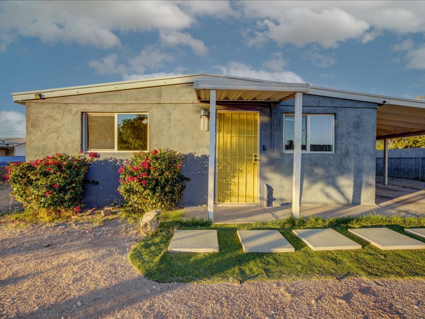Tucson House: 174 W Borrego St