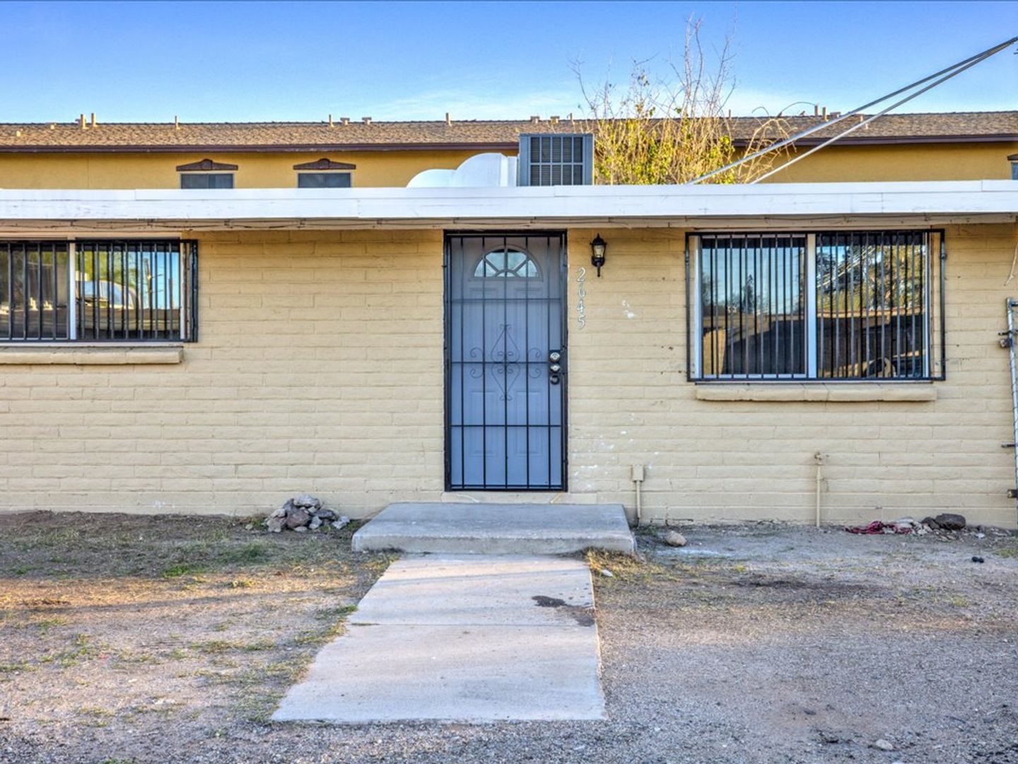 Tucson House: 2645 N Estrella Ave