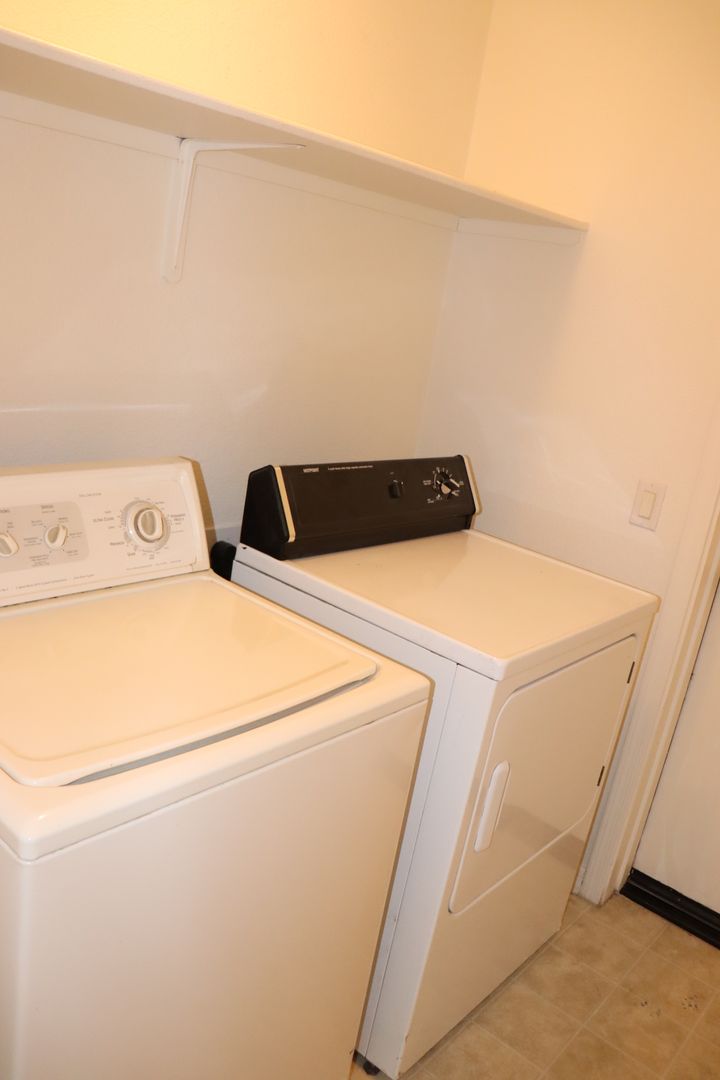 Tucson House: 9565 E Evita Ln