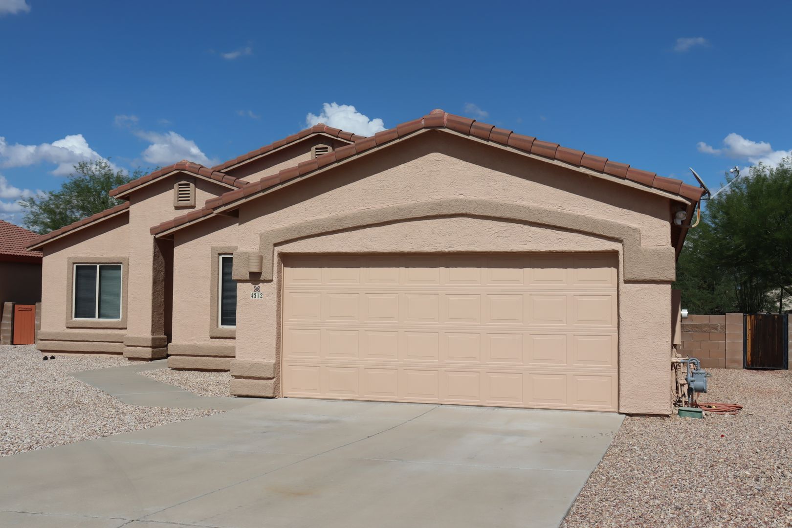 Tucson House: 4312 W Nash Bend Pl