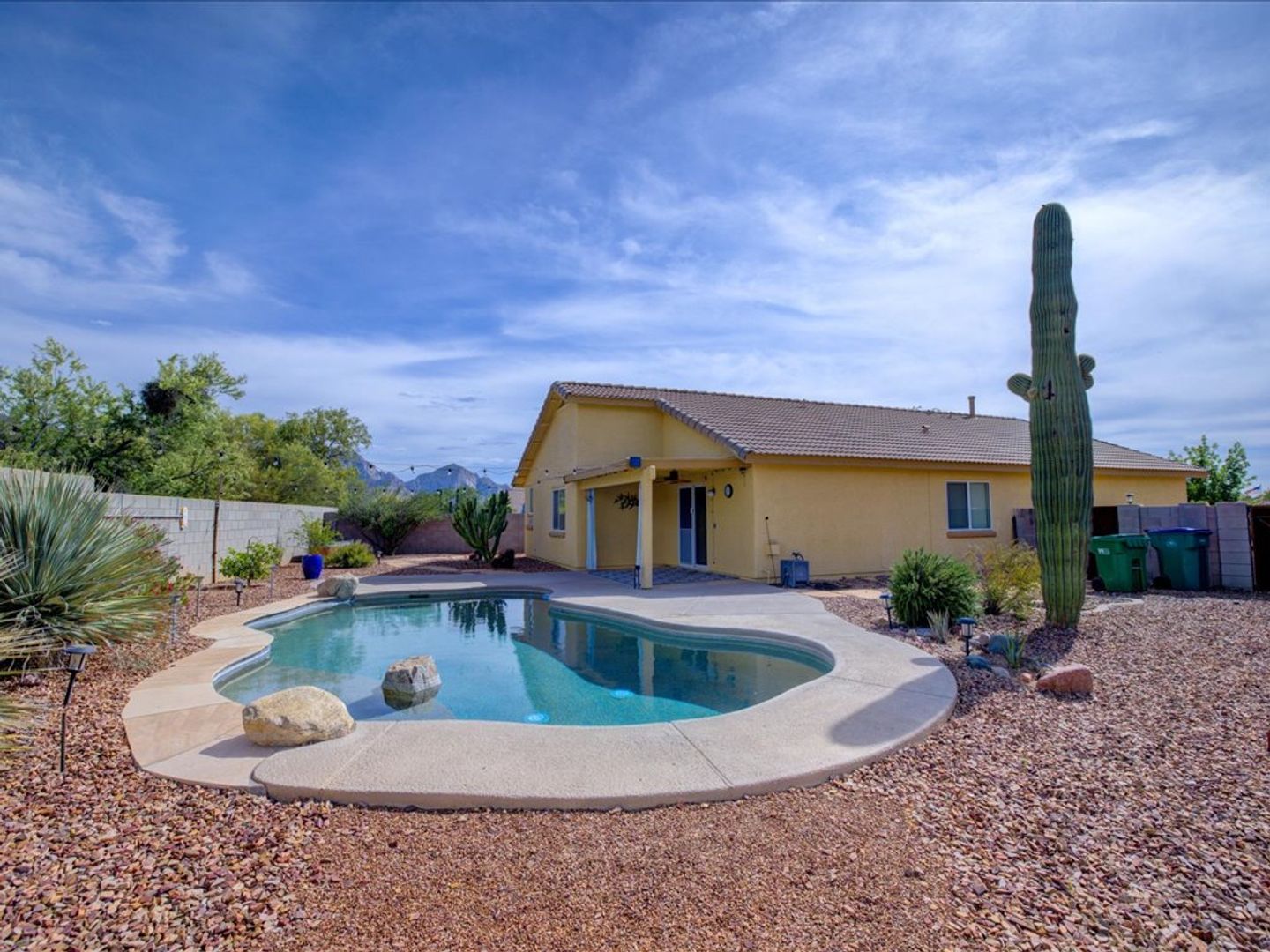 Oro Valley House: 13406 N Vistoso Bluff Pl