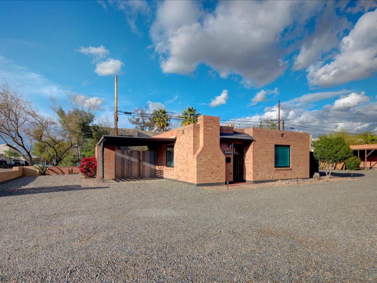 Tucson House: 1628 N Forgeus Ave