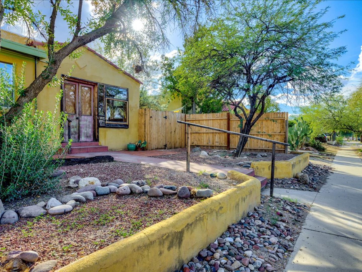 Tucson House: 520 E. Helen St