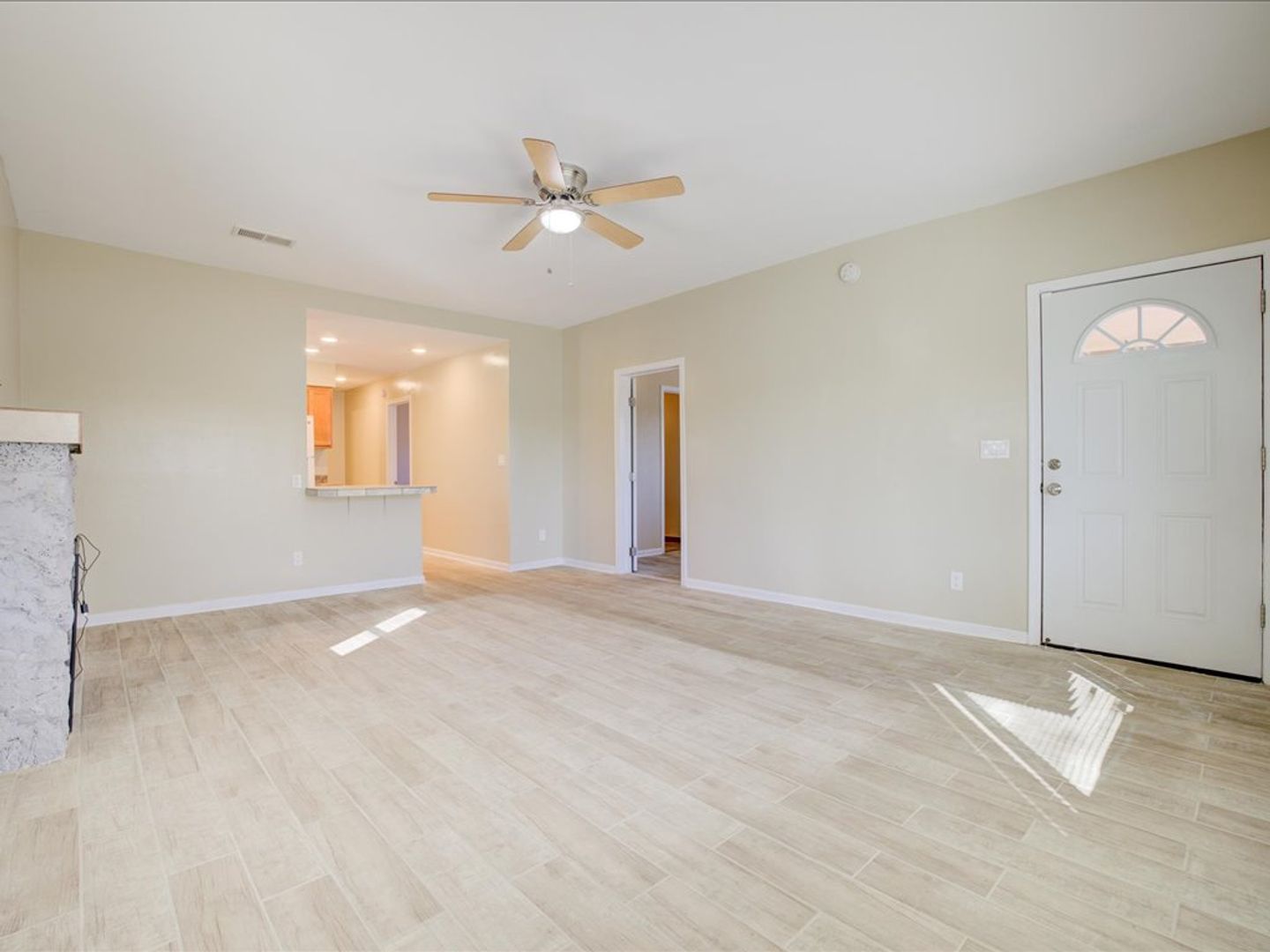 Tucson Apartment: 1421 N. Louis Ave