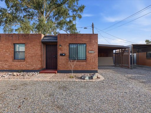 Charming 2-Bedroom Home with Modern Upgrades & Community Amenities – photo 1