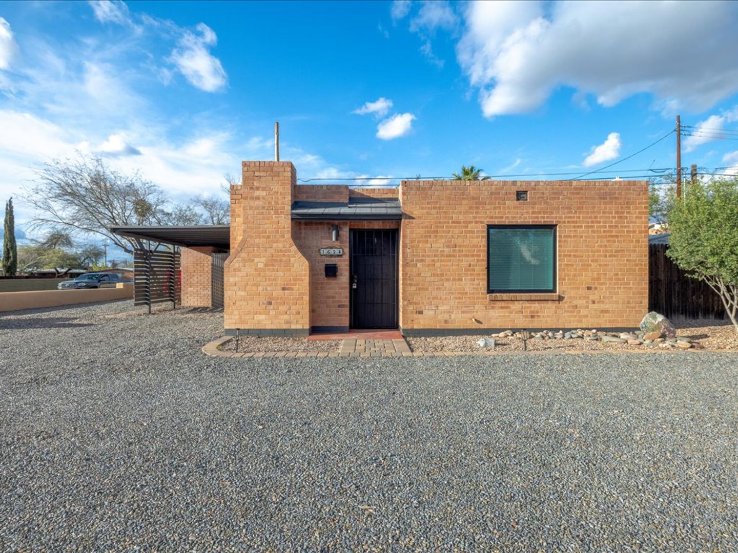 Tucson House: 1628 N Forgeus Ave