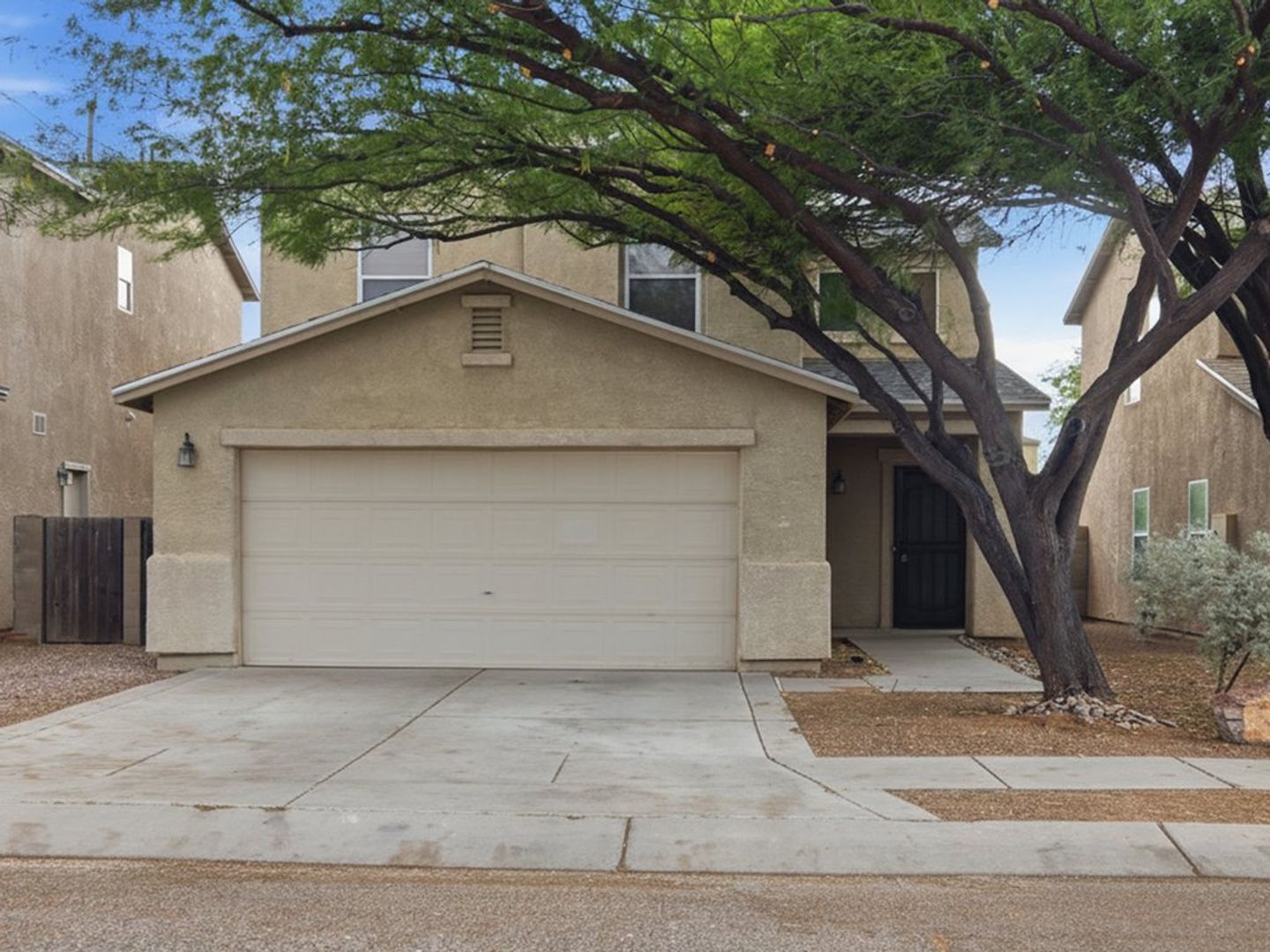 Tucson House: 6790 S Parliament Dr