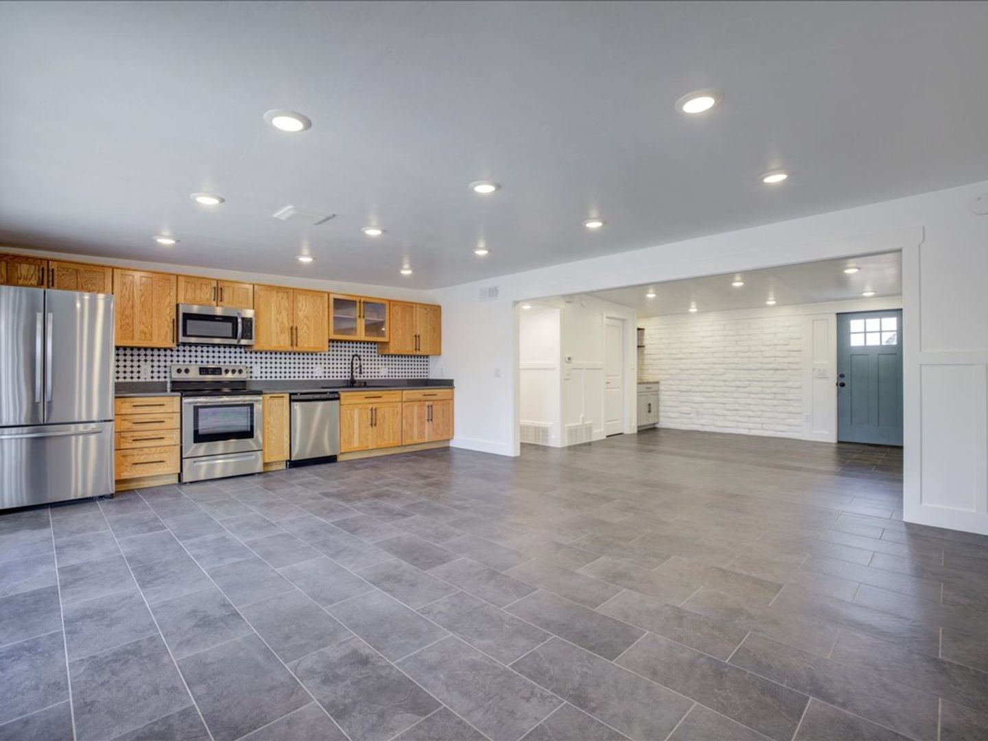 Tucson House: 8551 E Lee PL