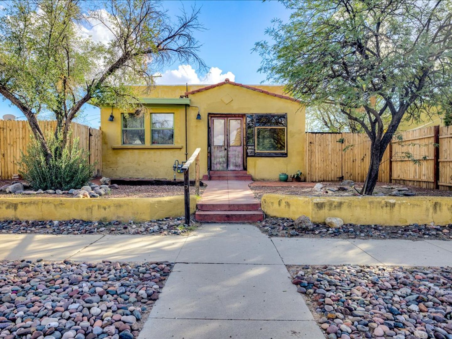 Tucson House: 520 E. Helen St