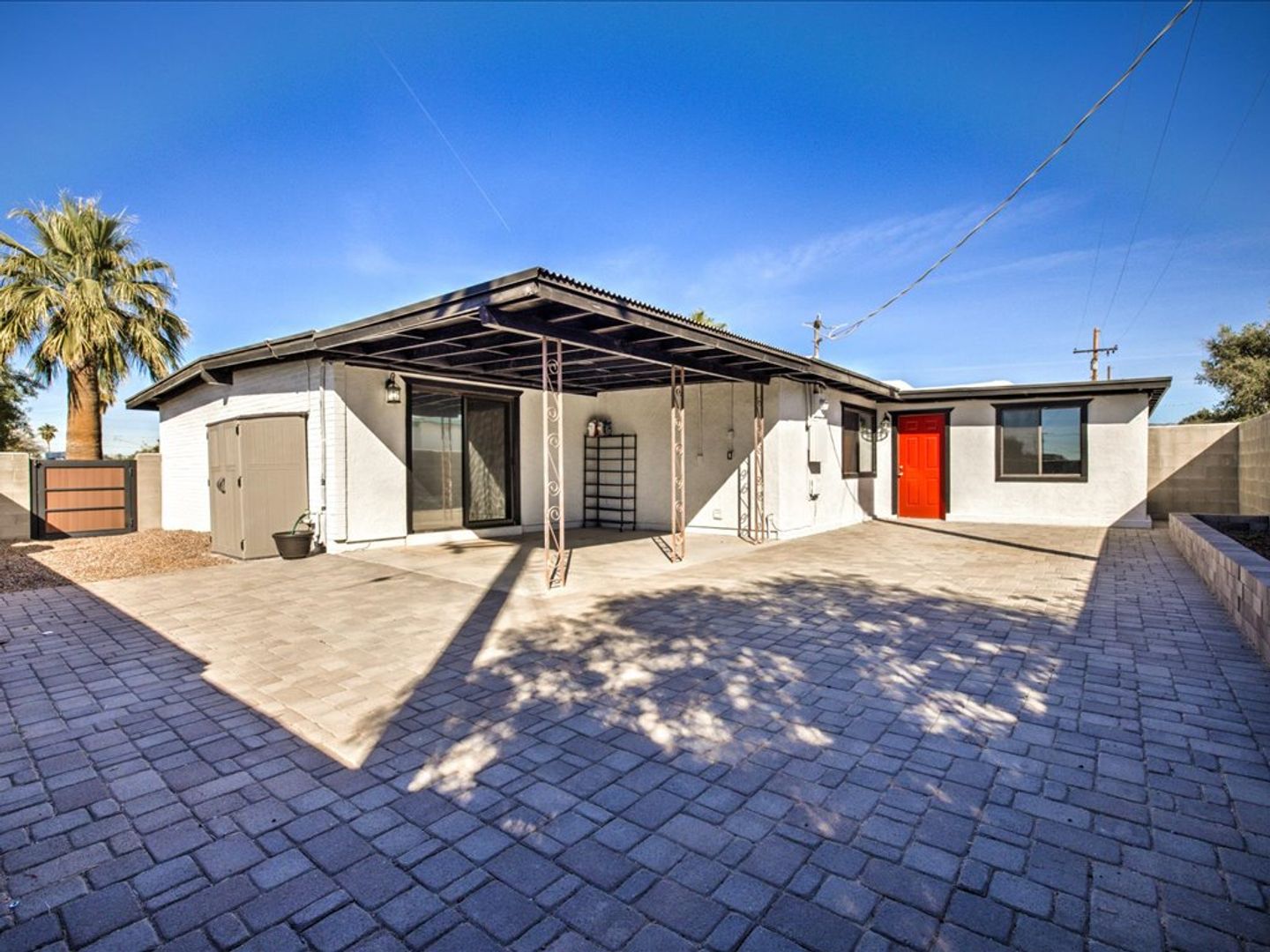 Tucson House: 843 S Sarnoff Dr.