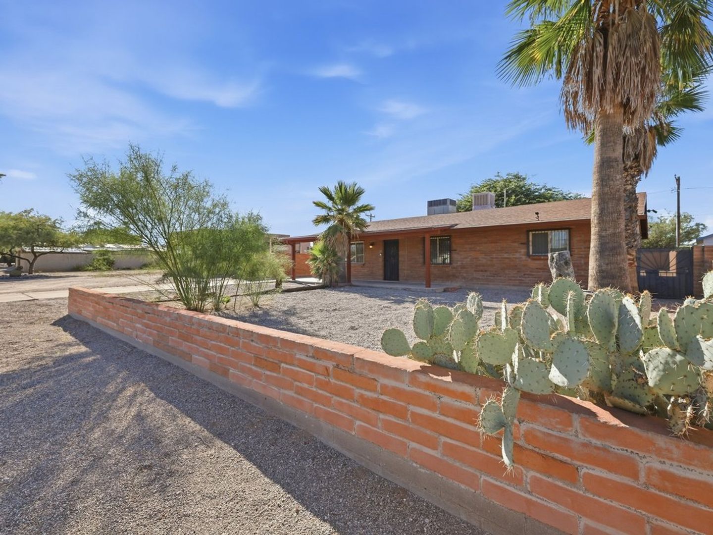 Tucson House: 5936 E Beverly St