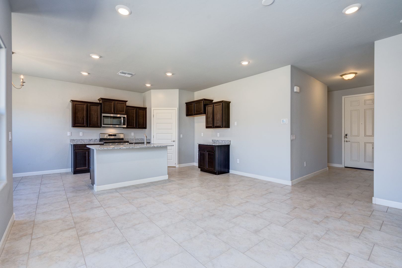 Sahuarita House: 1040 W Still Glen Trl