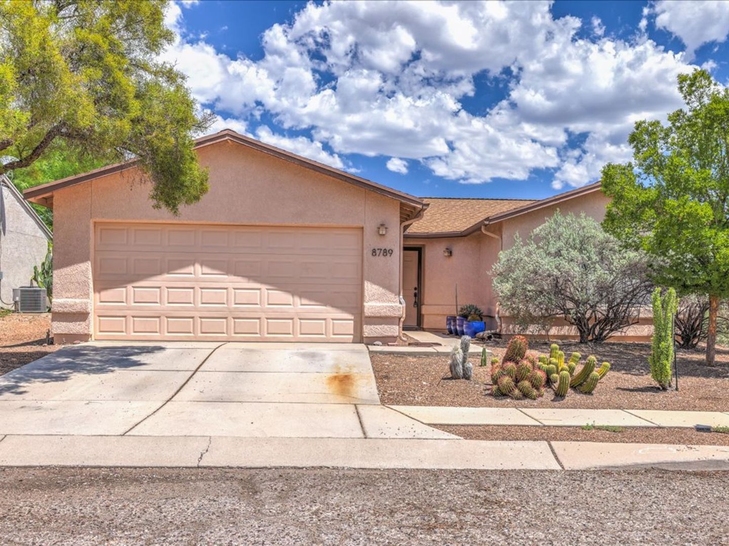 Tucson House: 8789 East Squaw Peak Drive