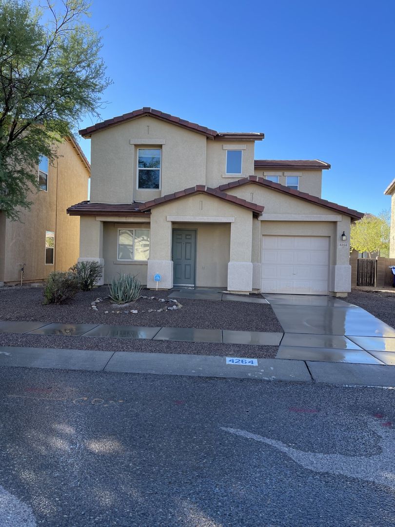 Tucson House: 4264 E Babbling Brook Dr