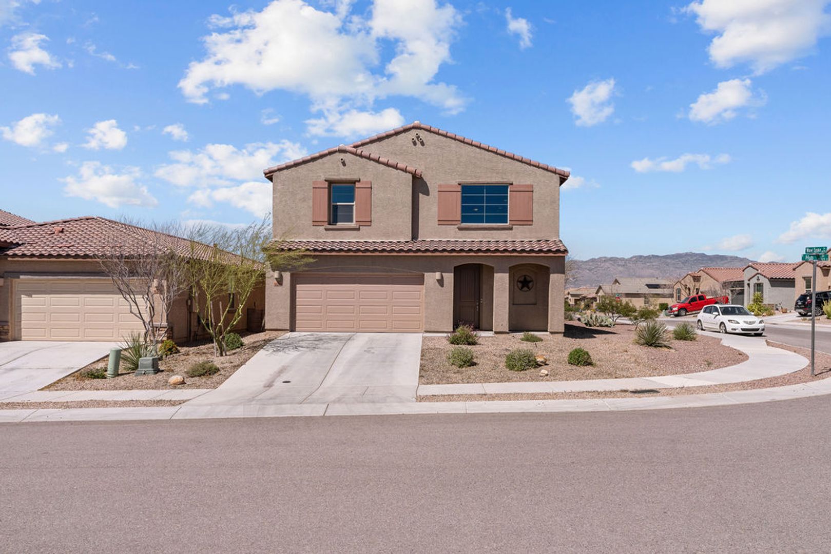 Vail House: 14265 E Hub Dr
