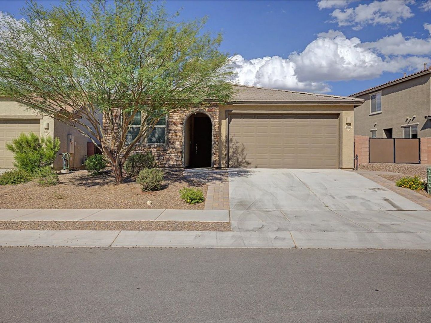 Tucson House: 13041 E Cembeline Ln
