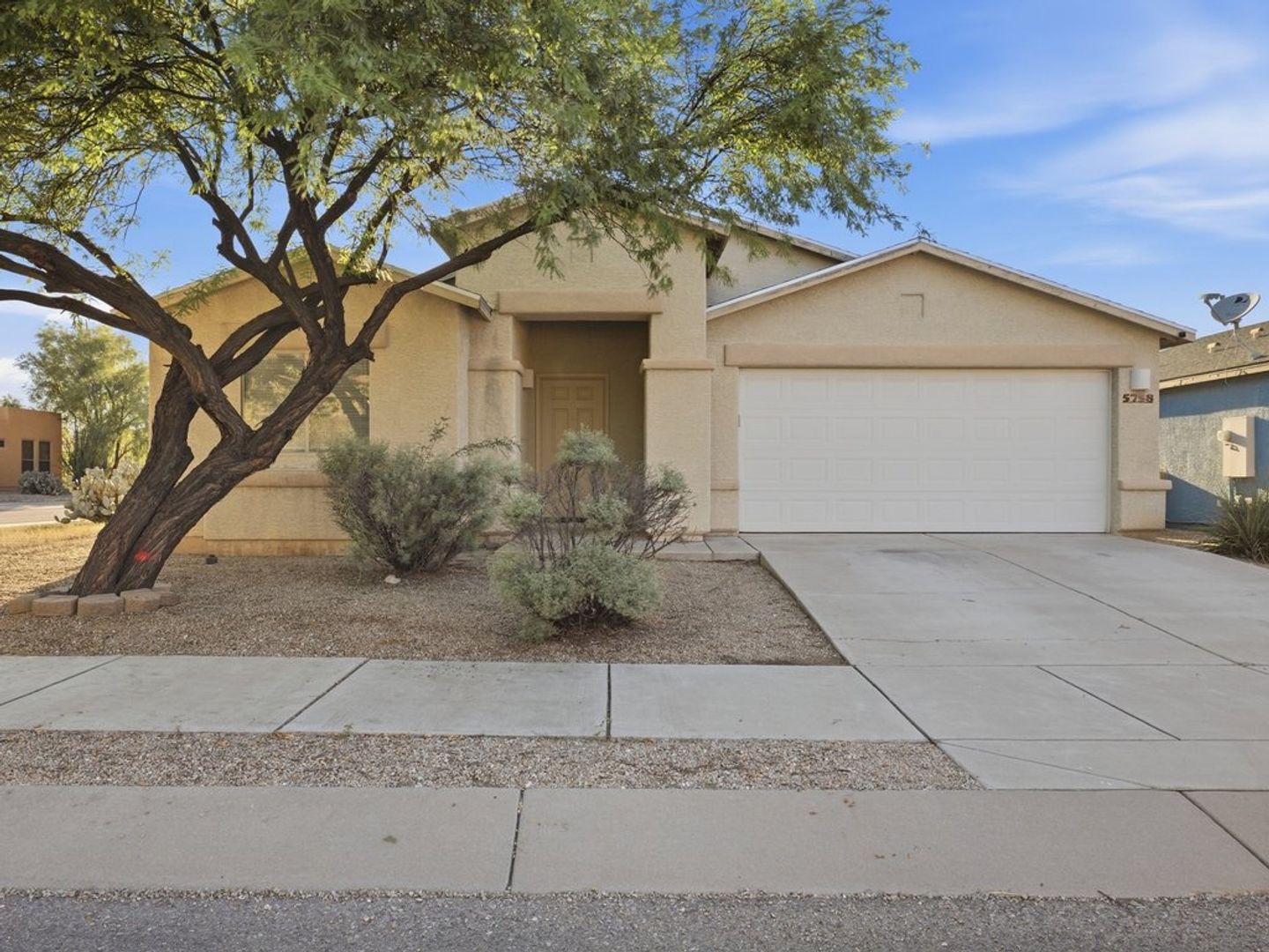 Tucson House: 5758 E Vuelta De Nuestro Pueblo