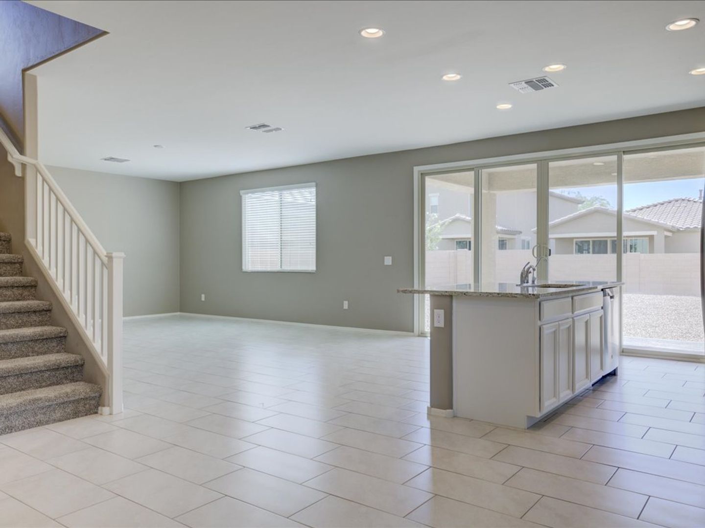 Tucson House: 6568 E. Via Arroyo Azul