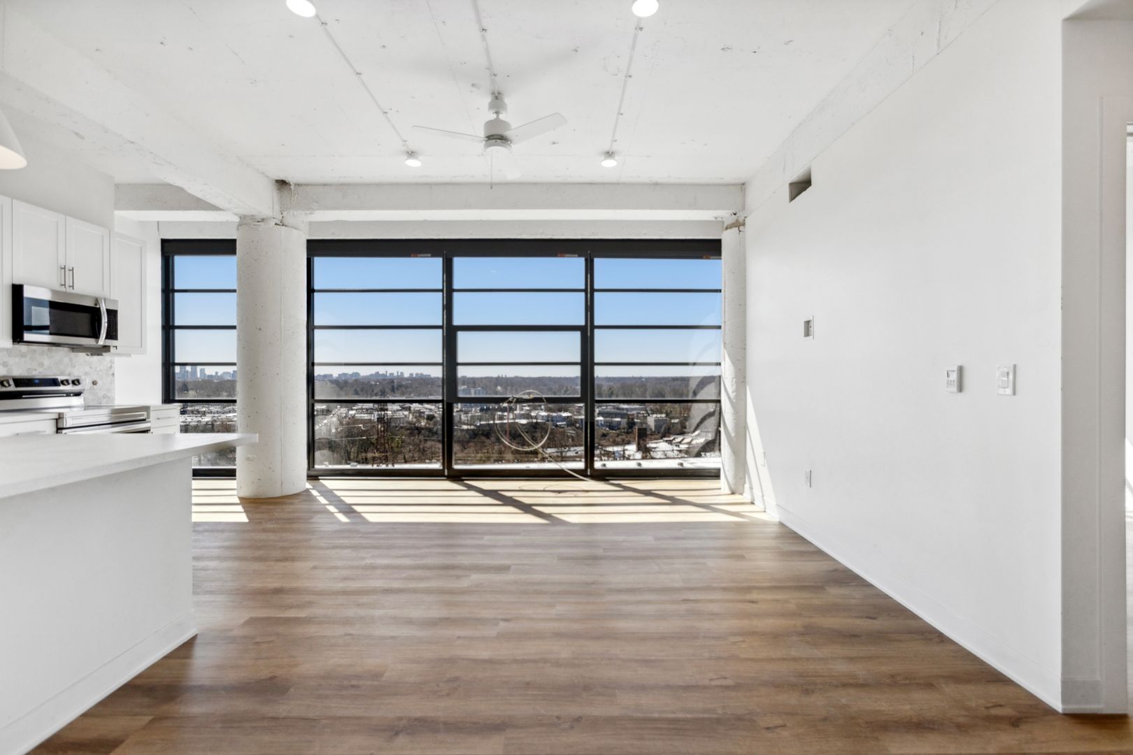 Philadelphia Apartment: 3232 Henry Ave