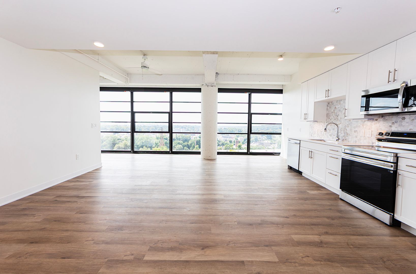 Philadelphia Apartment: 3232 Henry Ave