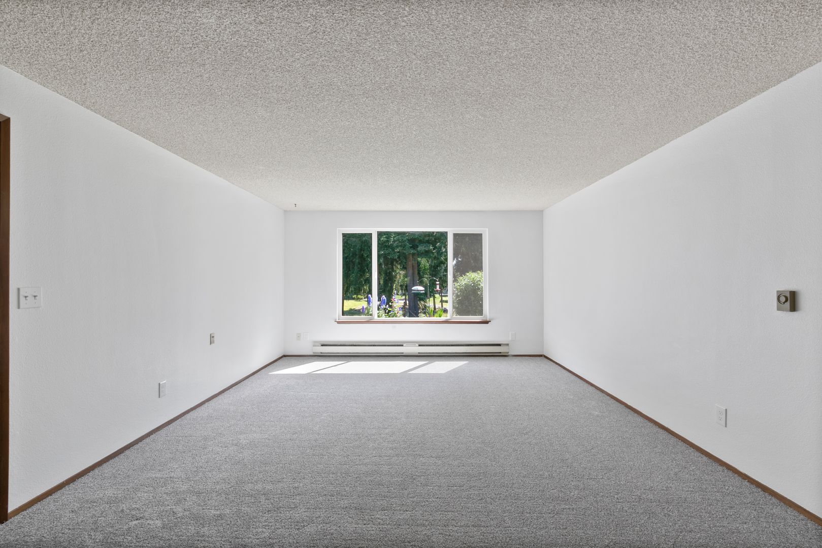 Tacoma Apartment: 9020 Pipeline Road E