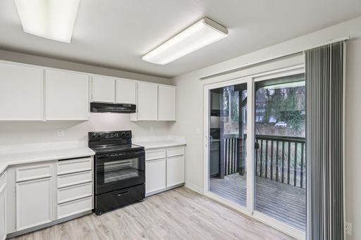 “Spacious 2-Bedroom, 2-Bath Apartment – 1,046 Sq Ft in Lakewood” – photo 1