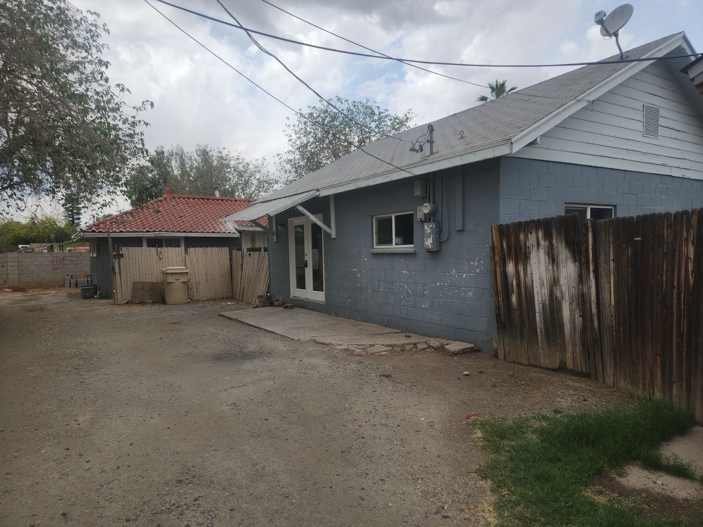 Glendale Apartment: 6414 N 65Th Dr