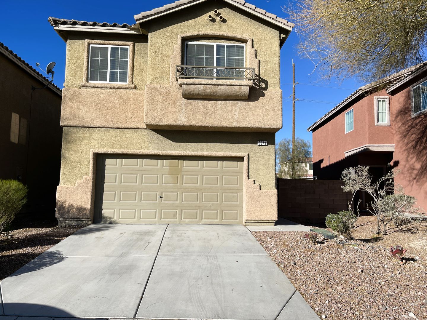 NORTH LAS VEGAS House: 6079 CLOVELLY ST