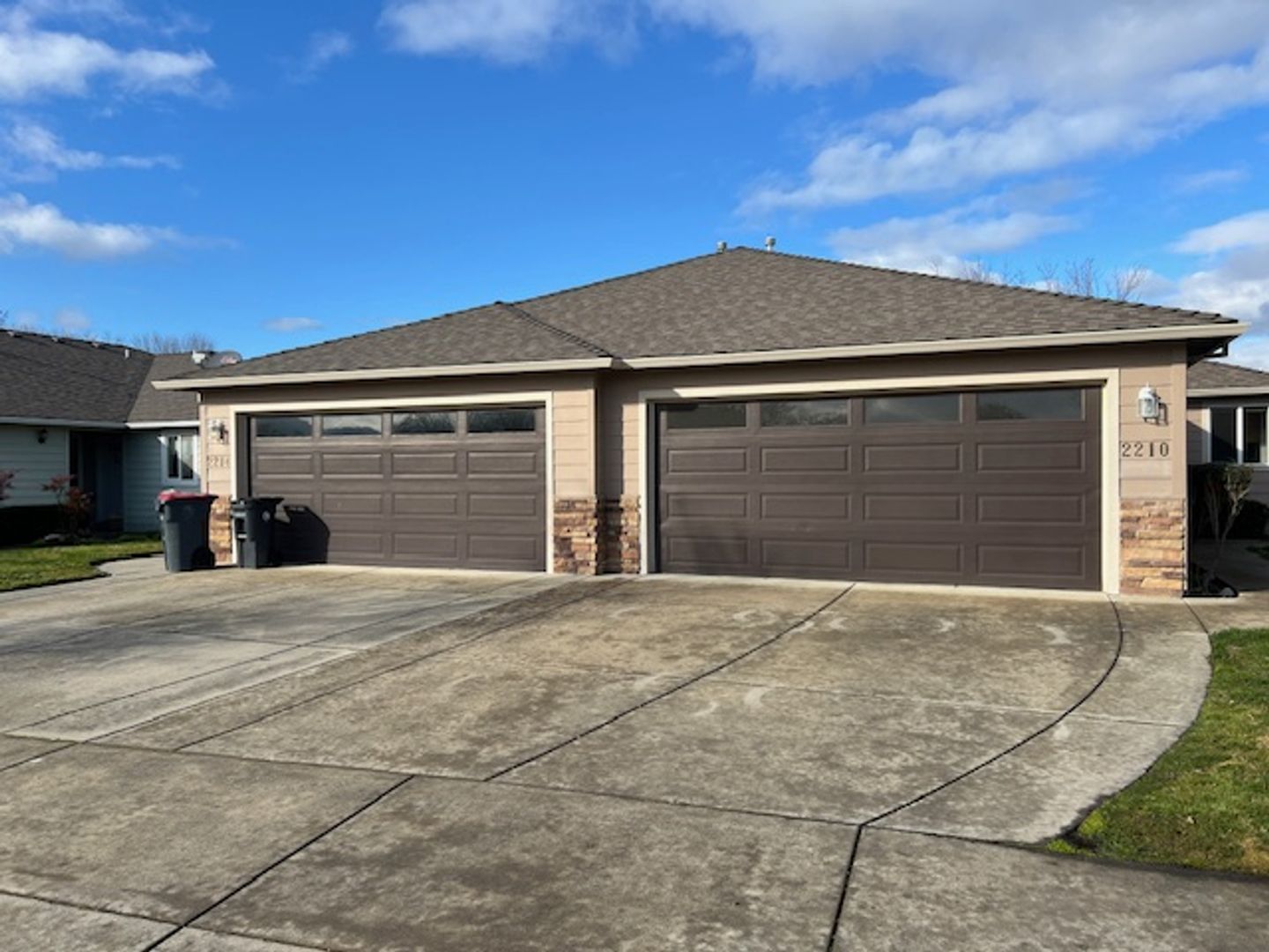 MEDFORD Apartment: 2210 ARLINGTON DR