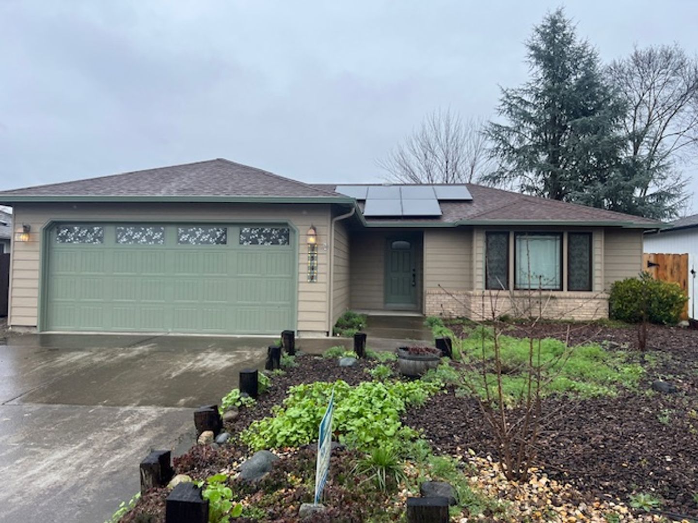 MEDFORD House: 1517 WESTFIELD WAY