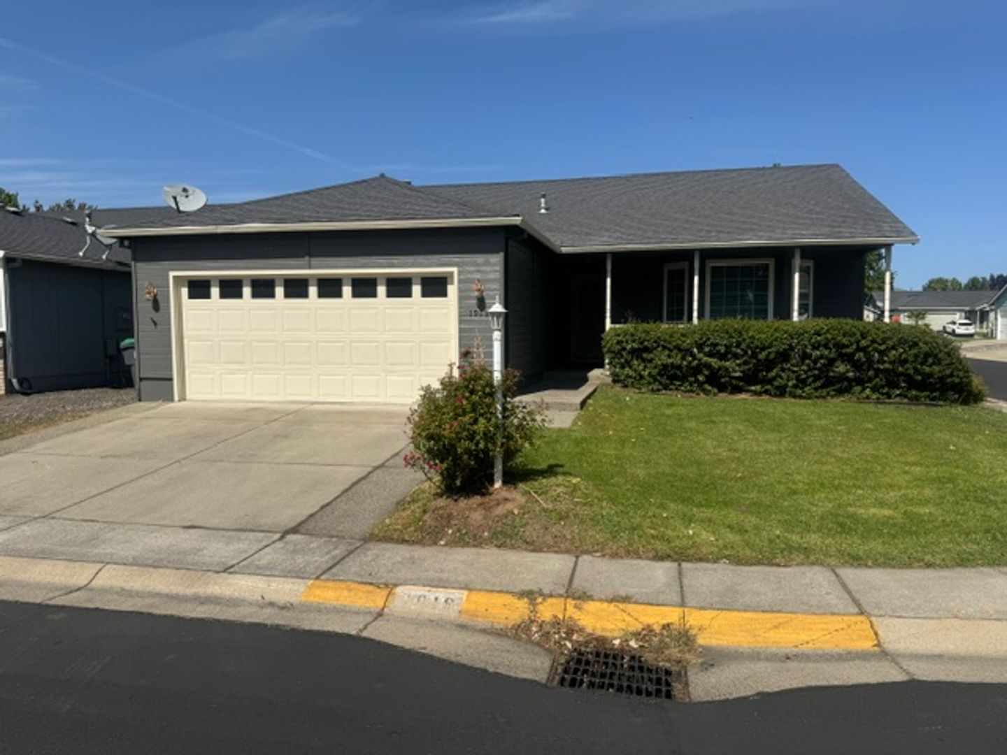 CENTRAL POINT House: 1919 GREEN VALLEY WAY