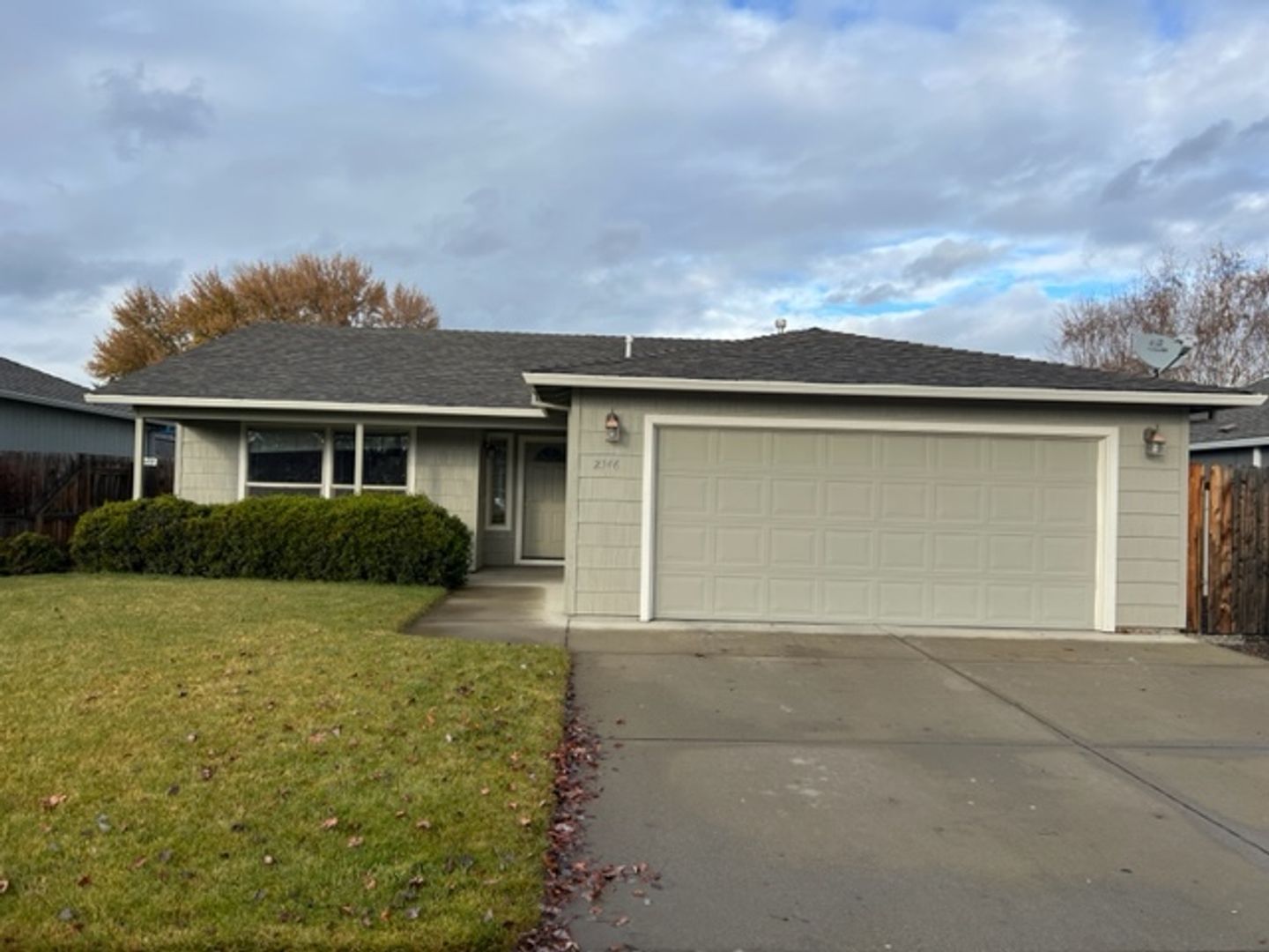 MEDFORD House: 2346 STONEFIELD WAY