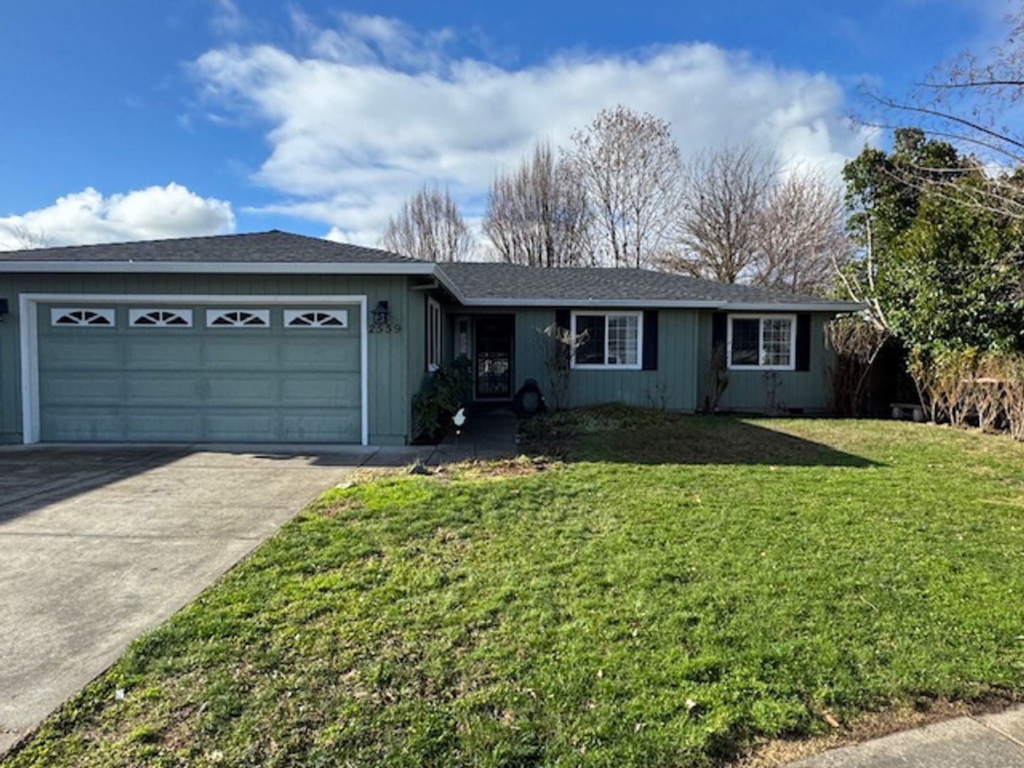 Medford House: 2559 Gould Avenue