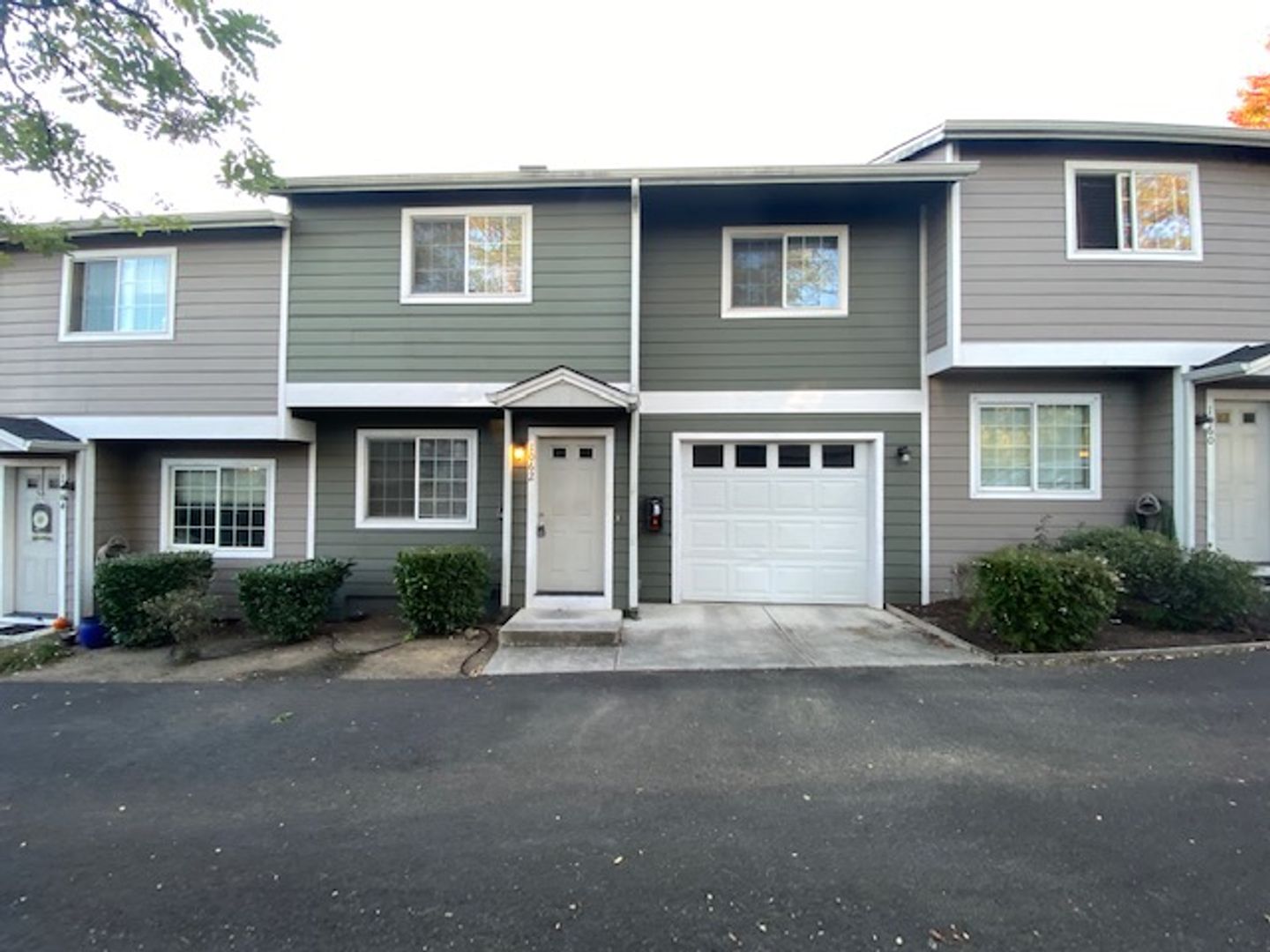 MEDFORD House: 1062 SPRING STREET