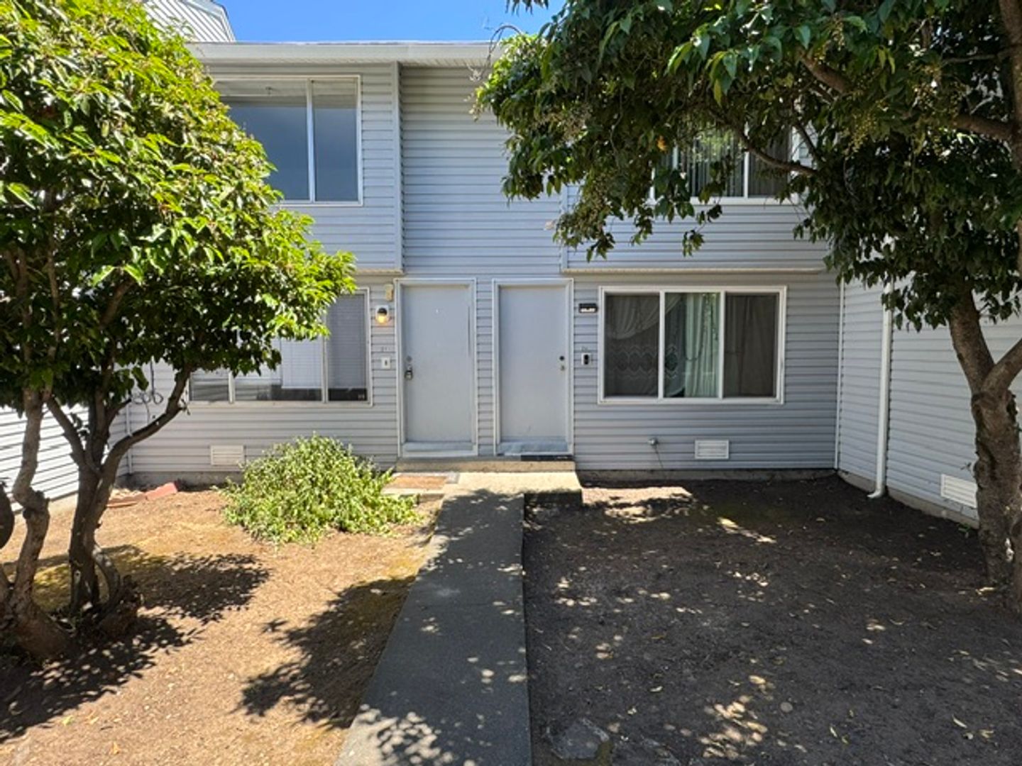 MEDFORD Townhome: 2000 BROOKHURST STREET