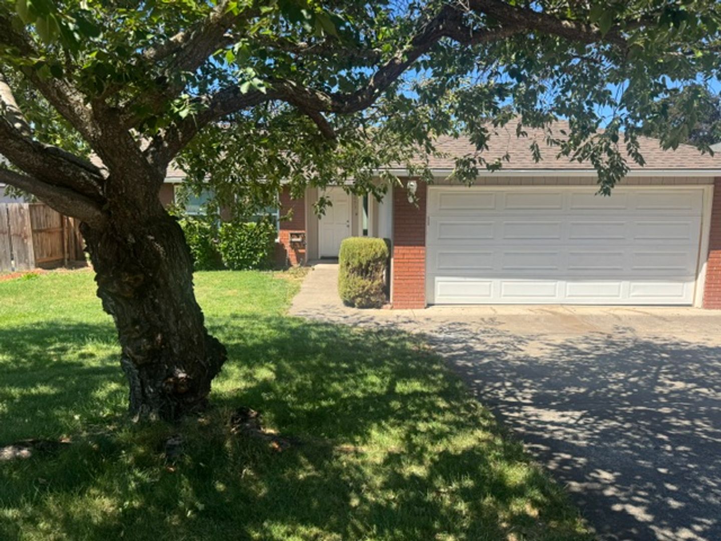 MEDFORD House: 3051 BRON CIR