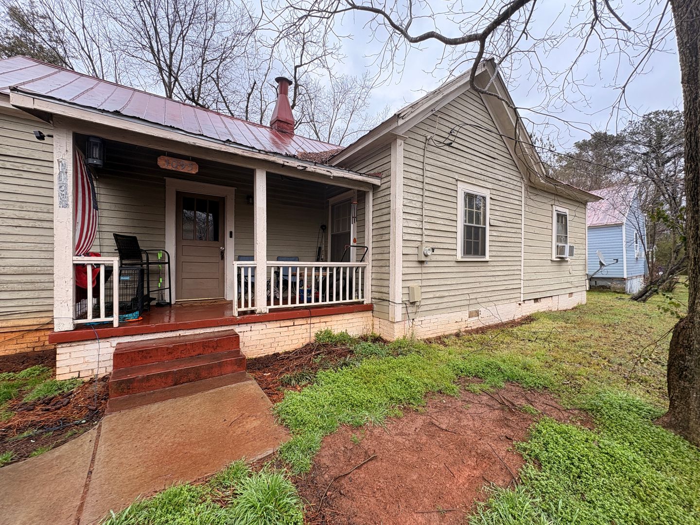 Athens House: 1095 Macon Highway