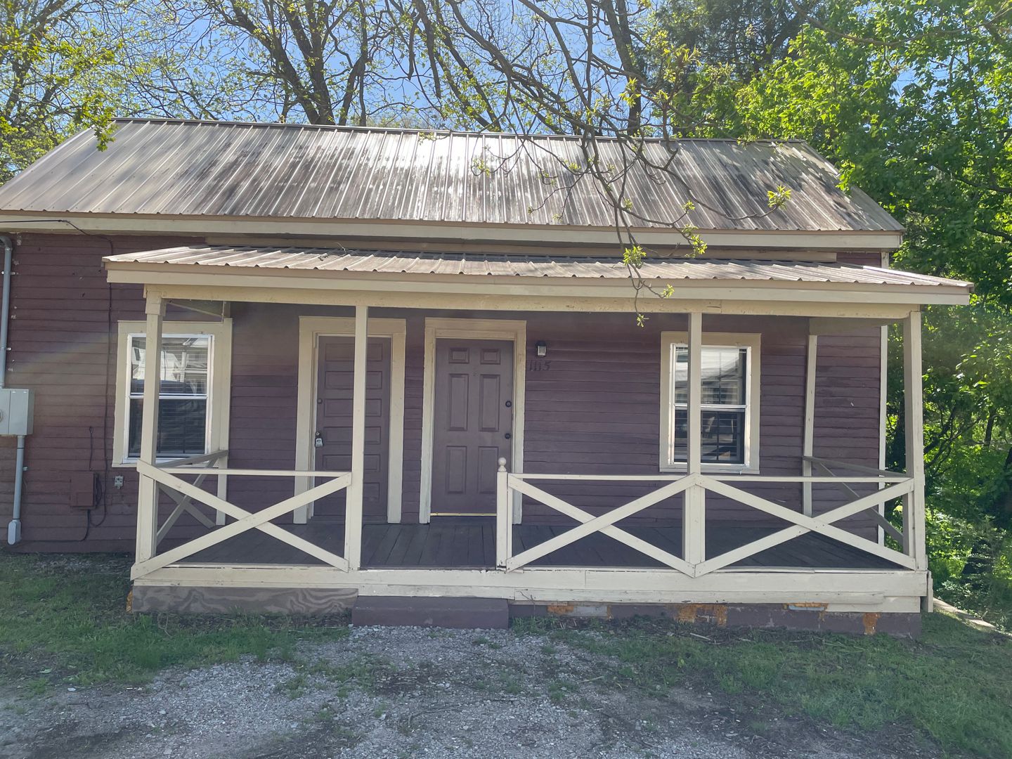 Athens House: 1115 Macon Highway