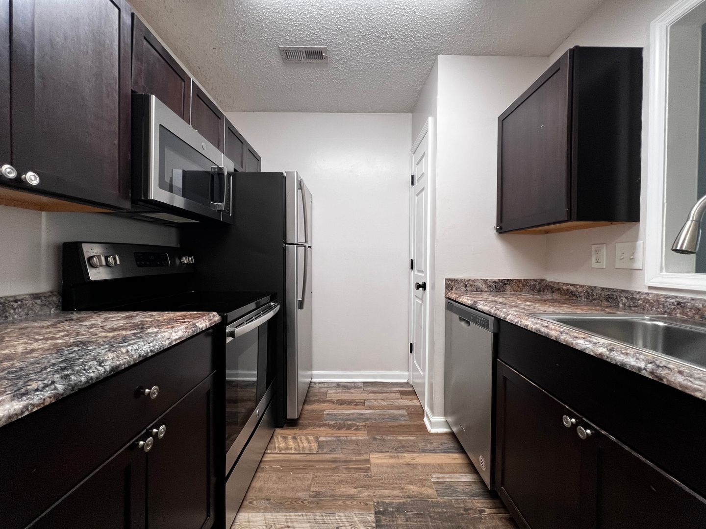 Athens Condo: 2165 S. Milledge Ave