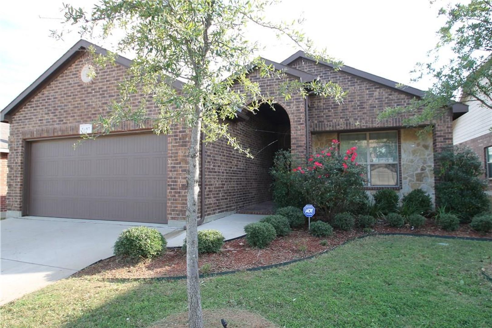 Justin House: 1416 Amazon Dr